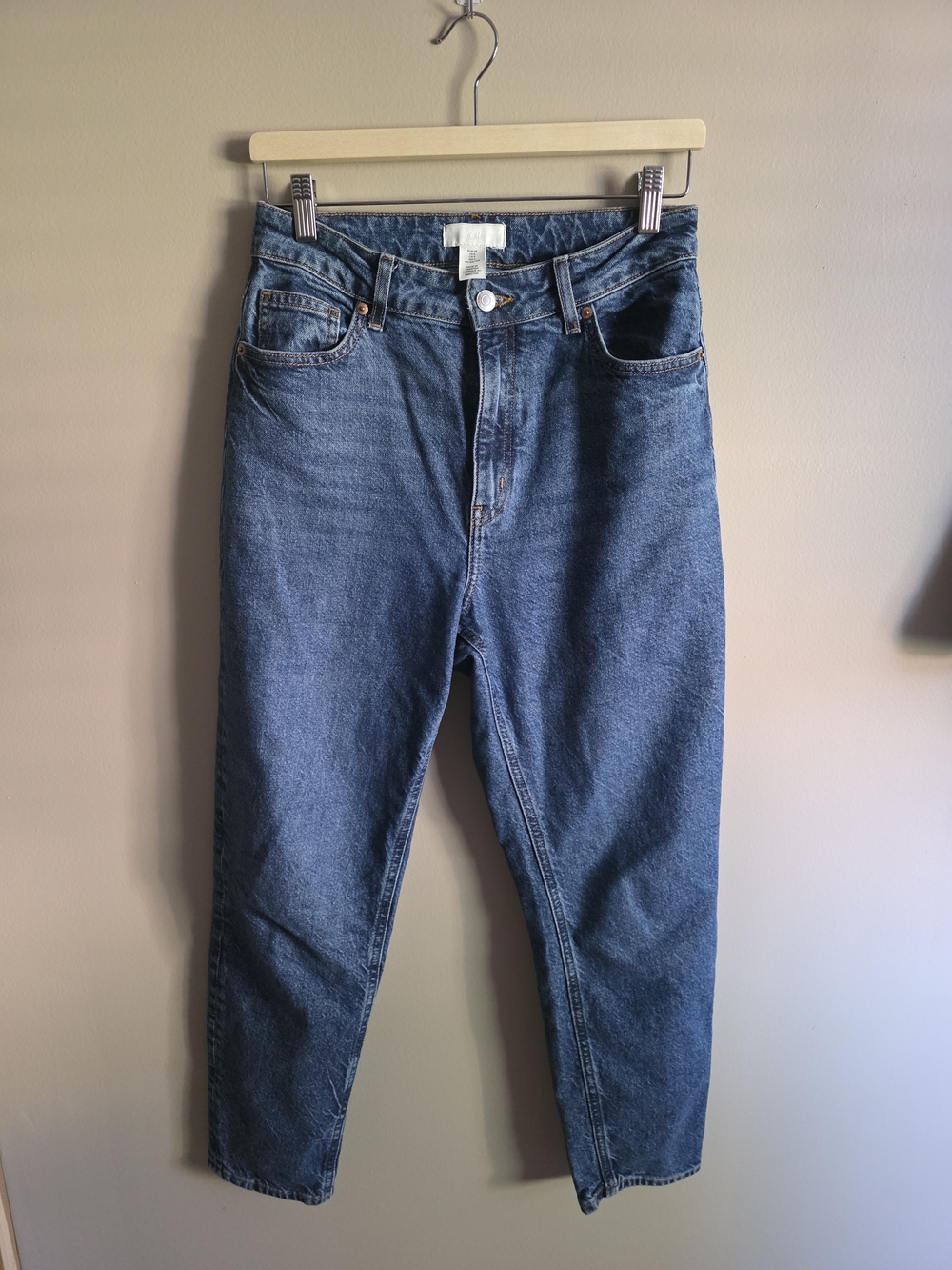 High-Rise Classic Mom Blue Jeans